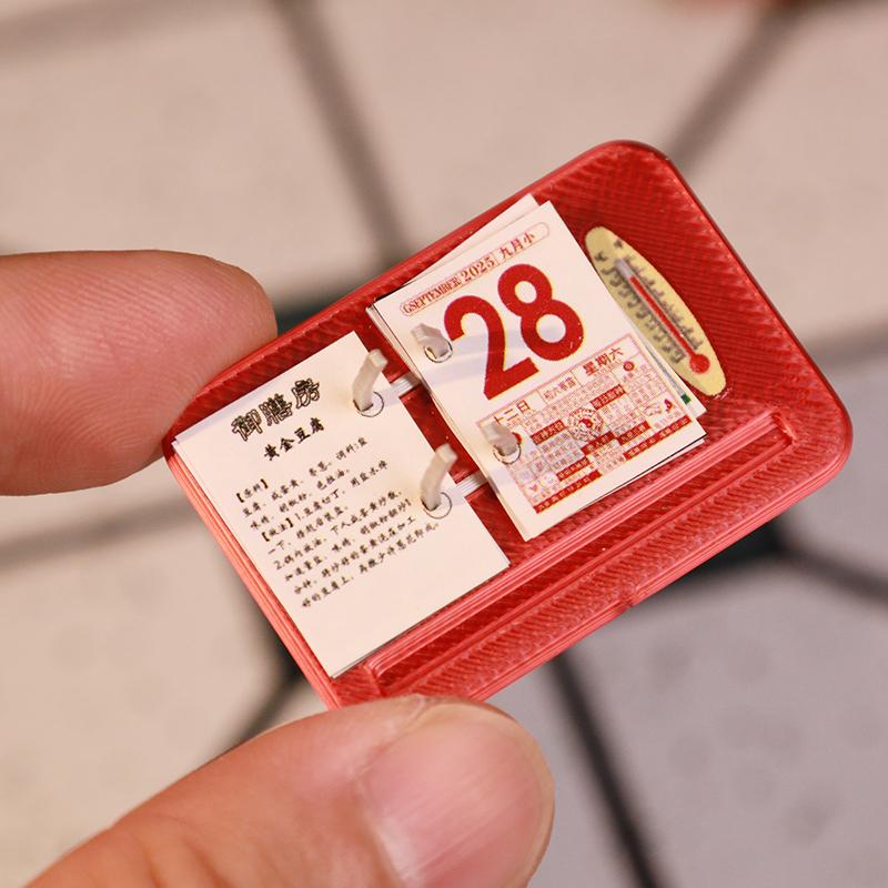 Dollhouse Calendar Scene Model Doll House Furniture Mini Calendar Accessories Miniature Desk Calendar Toy