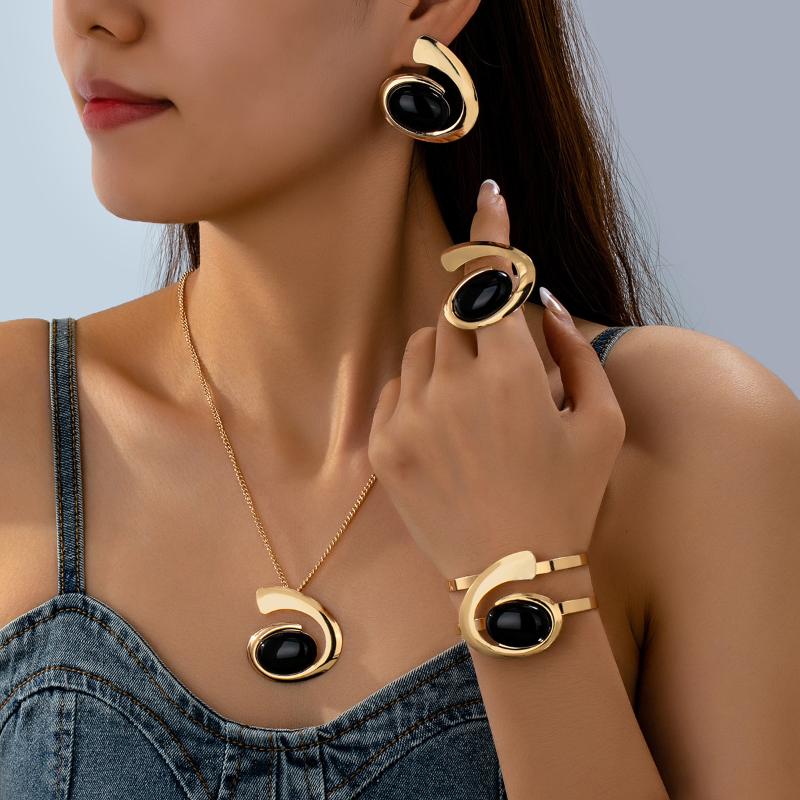 Fashion Alloy Necklace Earrings Set Geometric Oval Spiral Snail Clavicle Chain For Women Exaggerated Jewelry