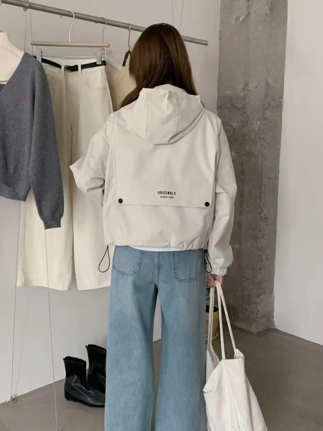 

Корейская куртка-ветровка с капюшоном для женщин - Весна/Осень 2025, Повседневный приталенный крой Large светло-зеленый