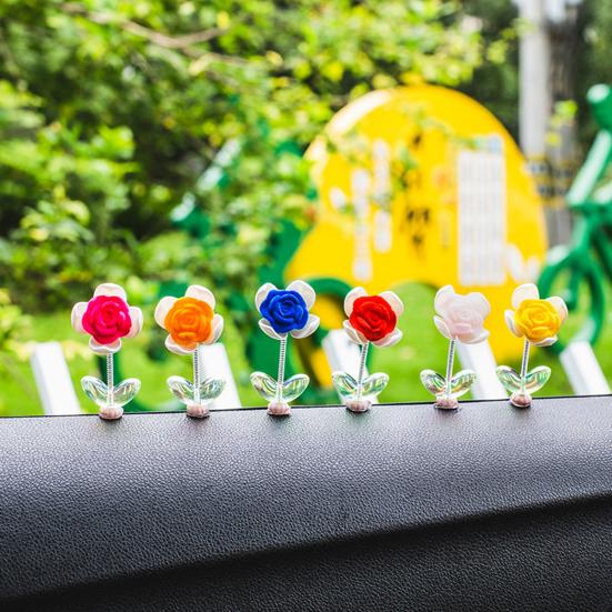 6ks/sada Roztomilý květ růže Ozdoba do auta Středová konzola Dekorace palubní desky Auto Spring třesoucí hlavou Malá dekorace