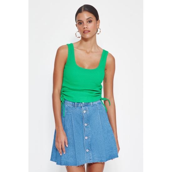 Mailet tricotat elastic, cu volane, cu gât de piscină