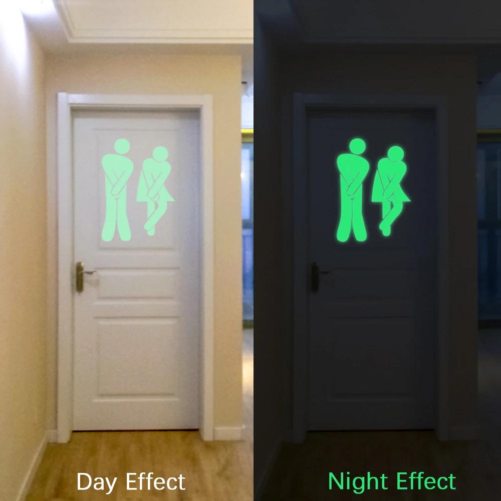 Adesivo WC Luminoso al Buio Segnale Indicatore Divertente per Bagno Luce Notturna e Indicazione Direzionale Decorazione Murale Luminosa Fai da Te Decorazione Casa