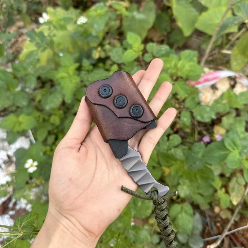 Mini Ax D2 Steel Blade Outdoor Camping Wilderness Survival EDC Pocket Knife Tactical Knife Clear Obstacle Knife Boy Gift
