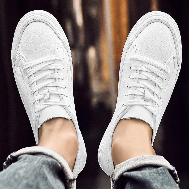 

Мужская обувь 2025 года, летние новые высококачественные повседневные кроссовки, модные молодежные универсальные туфли больших размеров, белые туфли с отливом 38