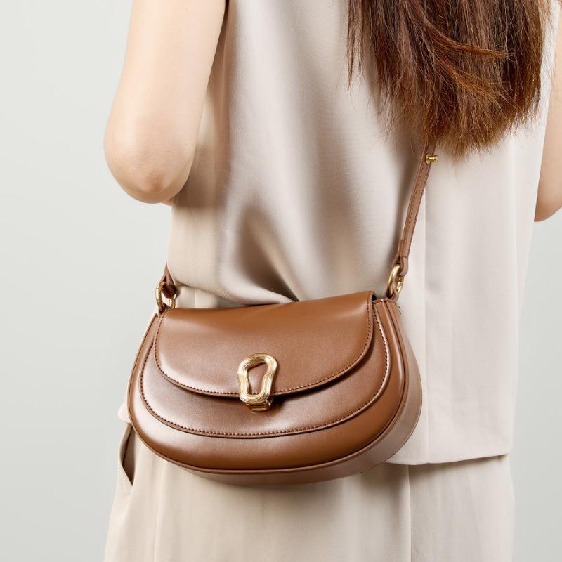 Rote Satteltasche Crossbody Leder Neu Damen Nische High-End Gefühl Ausländische weibliche Angestellte Kleine Tasche Handtasche