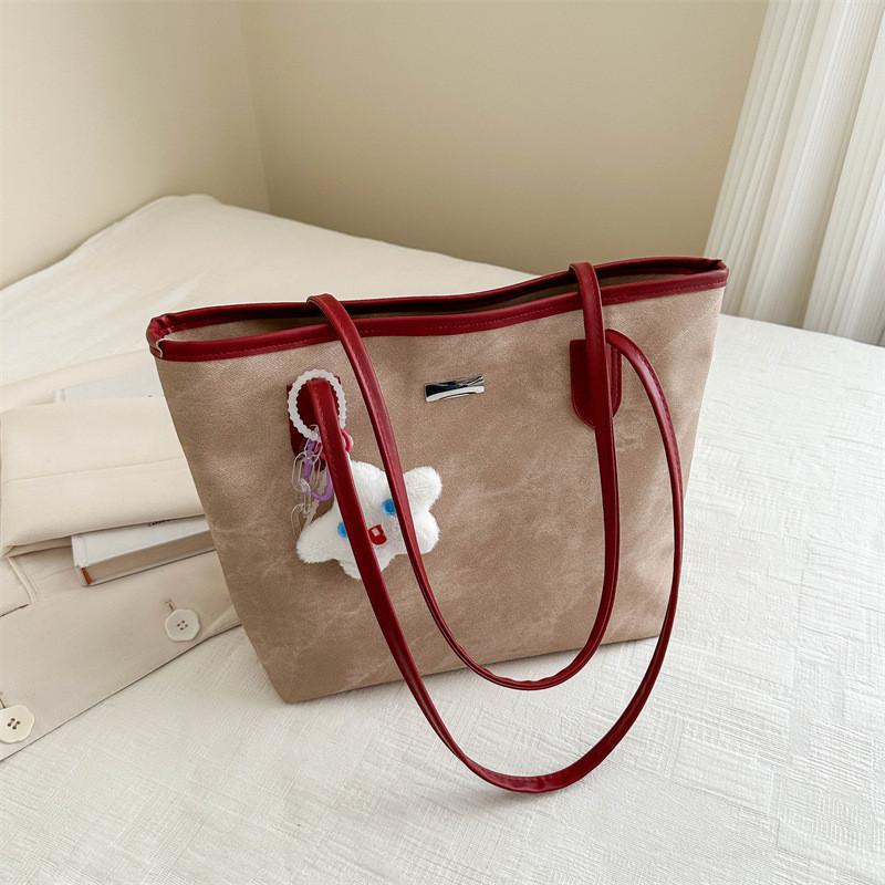 Simple Urban Style Large Nylon Tote For Women With Zipper Soft Texture And Sleek Design