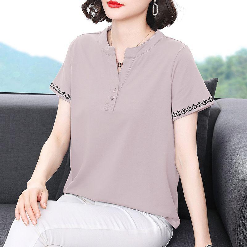 V-Ausschnitt Kurzarm Einfarbiges T-Shirt Bestickt Sommer Outfit für Mittleren Alters Locker Koreanisches Damen Oberteil