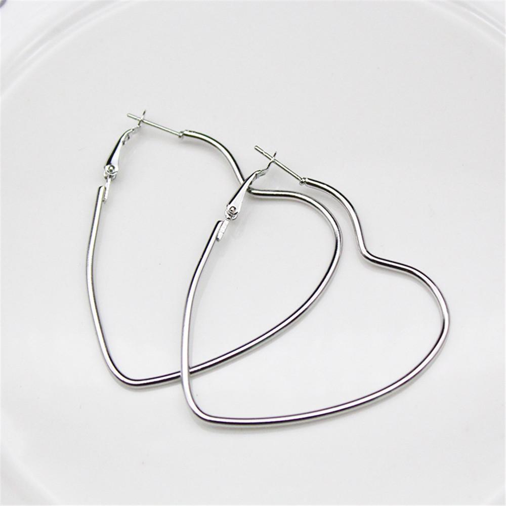 

Golden Color Metal Heart Hoop Earrings Women Punk Zircon Vintage Trendy 4.5cm Love Shape Dangle Big Earrings Party Accessories