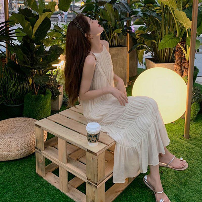 2026 Elegant Korean-Style Lightweight Seaside Spaghetti Strap Beach Dress