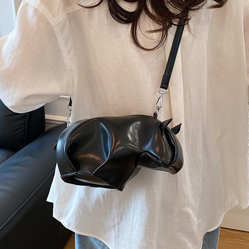 Personality Funny Calf Styling Bag 2025 New Japanese Cartoon Girl Foreign Style Versatile Shoulder Bag Small Messenger Tide