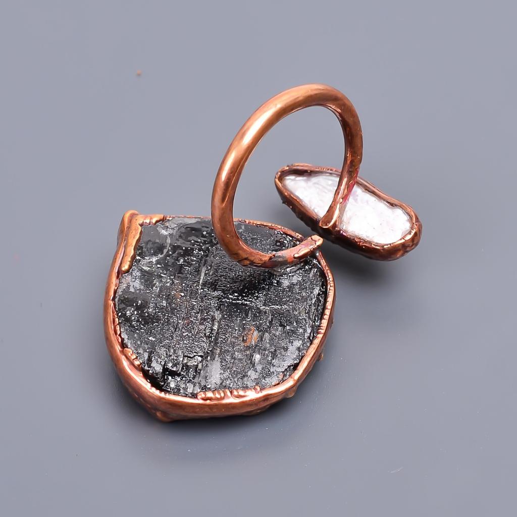 Vente Fête des Sœurs Tourmaline Noire Naturelle Électroformée Cocktail Nouvelle Bague Cuivre V-39