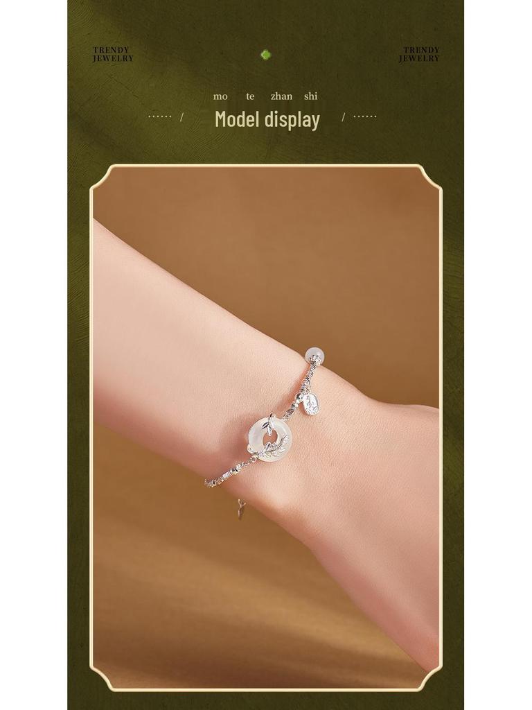 Bransoletka damska ze srebra próby S925 z białym chalcedonem i zapięciem zabezpieczającym - Ekskluzywna biżuteria wysokiej klasy, Idealna na prezent na Qixi Walentynki