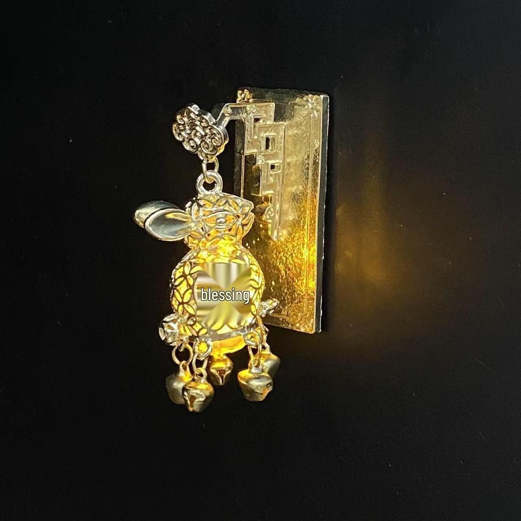 Ancient Style Luminous Lantern Refrigerator Magnet with Pavilion Tassel and Pearl Ornament