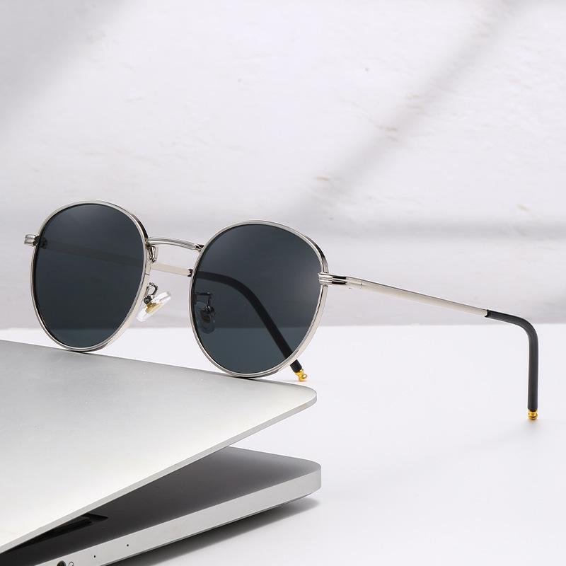 Retro Oval Metal Sunglasses - Unisex Trendy Style Standard Sunglasses