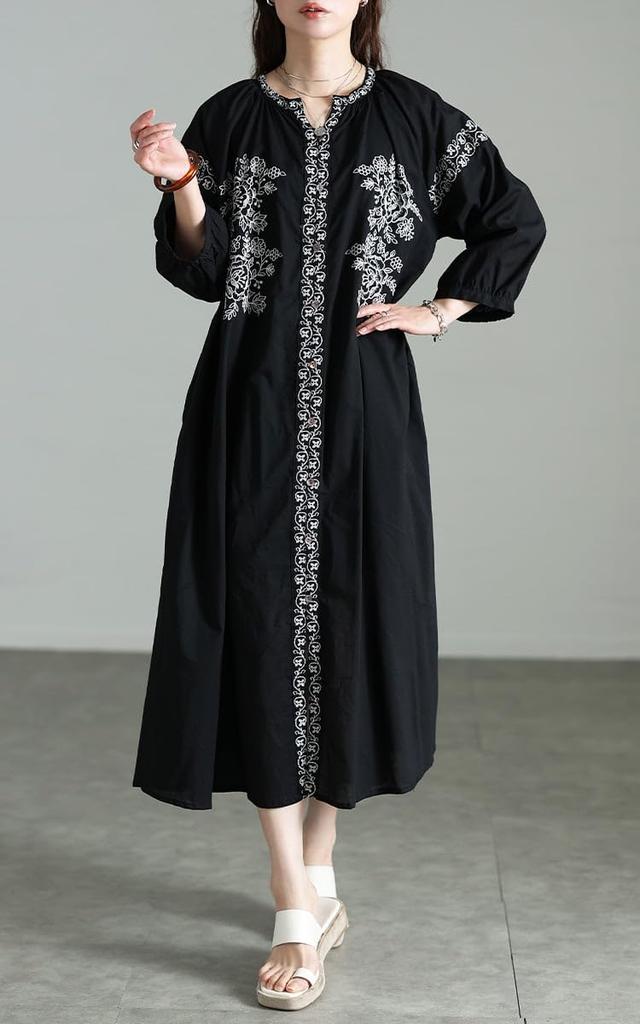 Plus Size Long Sleeved Embroidered Floral Keyhole Button Indian Black [Gold Japan] Women's Dress, Neck, Flared, Closure, Stretchable, Cotton, Summer,
