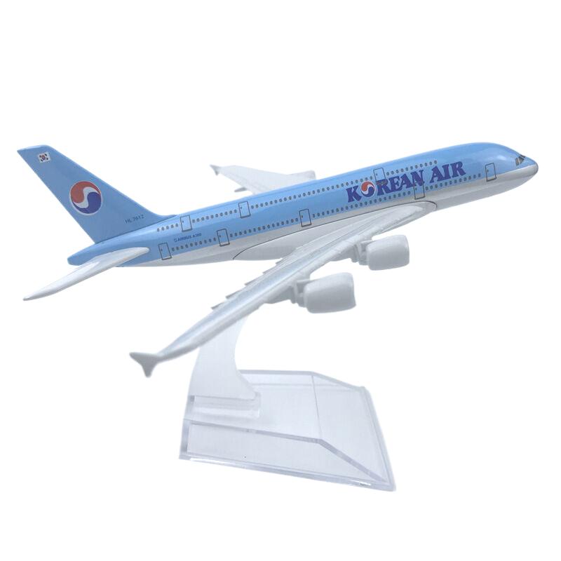 

Модель самолета Airbus 380 Korean Air из сплава 16 см синий