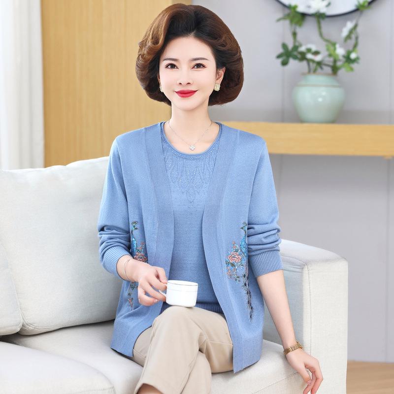 

Mother s Spring & Autumn Fashion: Elegant Knit Two-Piece Set for Middle-Aged Women - Short-Sleeved T-Shirt & Stylish Cardigan 4XL (135-150 lbs)