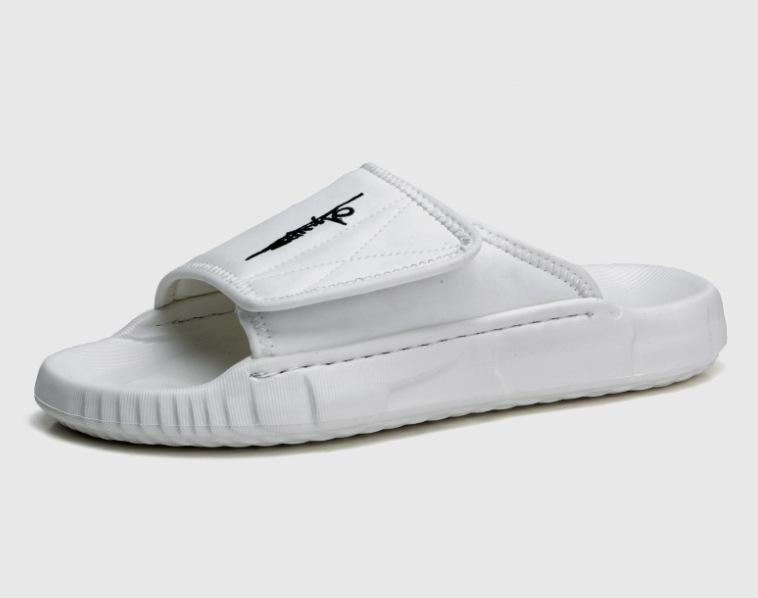 

Тапочки чоловічі 2025 літо трендові для вулиці повсякденні м яка підошва нековзні дезодоруючі модні спортивні легкі прохолодні тапочки чоловічі 44