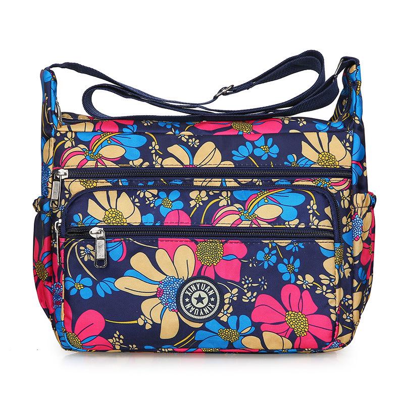 Large Capacity Women's Single-Shoulder Crossbody Bag - Stylish Oxford Nylon for Middle-Aged Moms