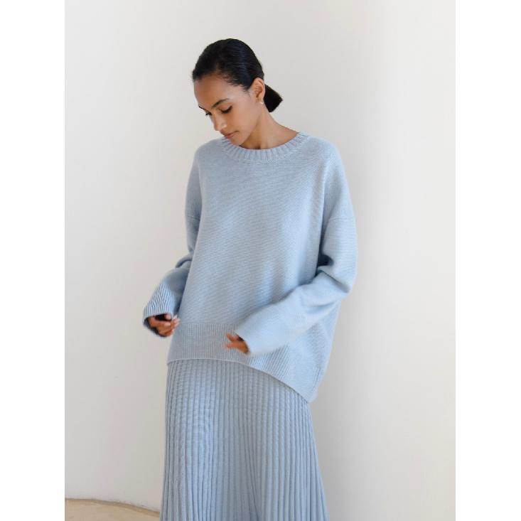 Rose Beauty A Autumn and winter women's knitted round neck loose solid color sweater