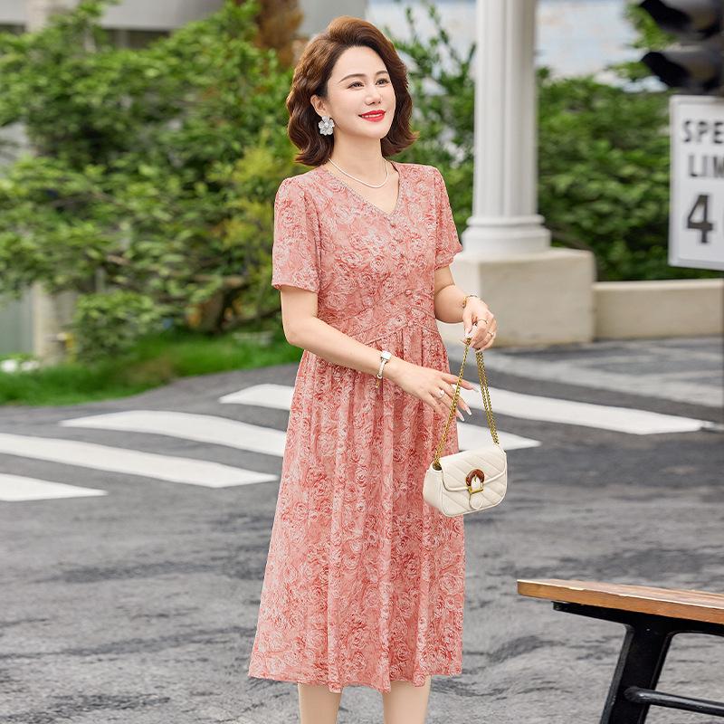 2026 Style V-Neck Slimming Dress for Middle-aged Women - Elegant Summer Fashion 2XL