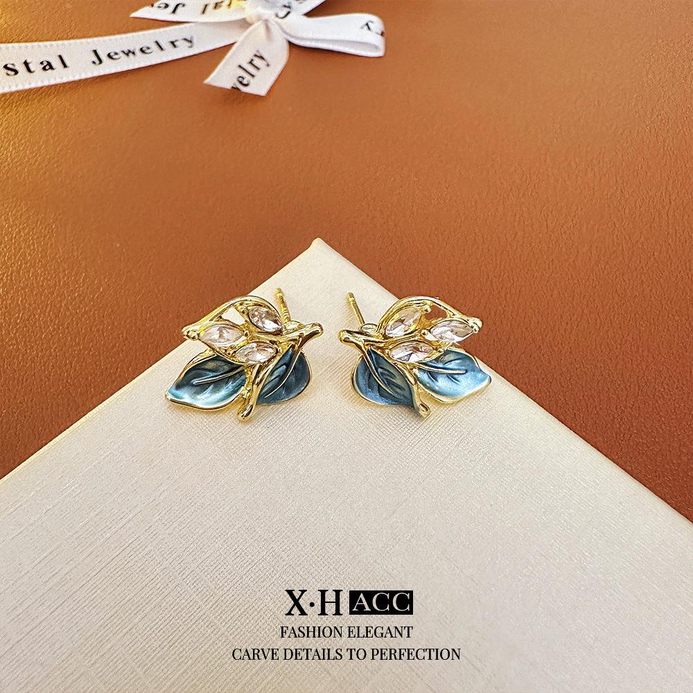 Vintage Bow Earrings: Timeless, High-End Retro Fashion Accessory