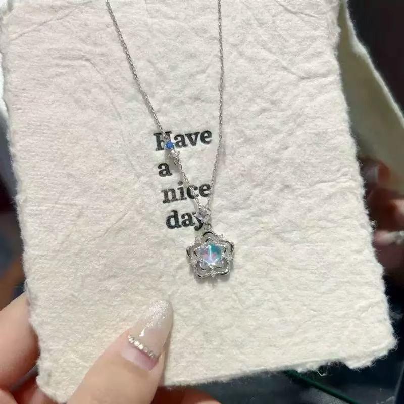 

Ocean Yuan Universe Necklace Woman Fish Tears Aesthetic Clavicle Chain Deep Sea Aurora Temperament Pendant