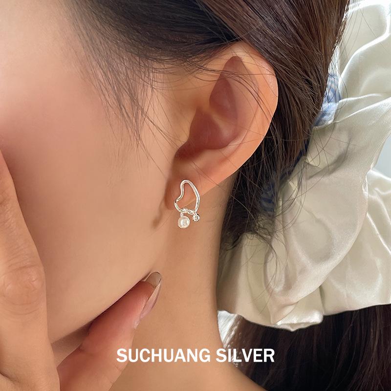 Su Chuang S925 Sterling Silver Irregular Heart Pearl Stud Earrings - Elegant High-End Ear Ornaments for Women 925 Silver