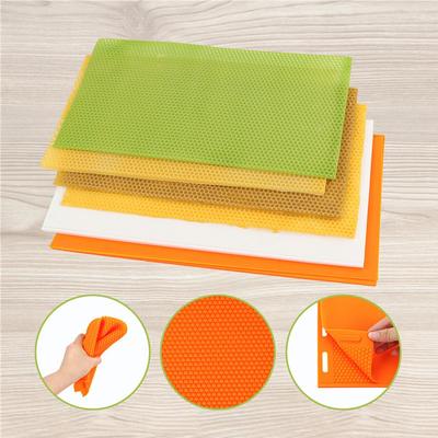 2 piezas Molde de Prensa para Base de Cera de Abejas Flexible Máquina Estampadora de Cera de Abejas Molde Silicona Inofensivo Hecho a Mano Accesorios Apicultor