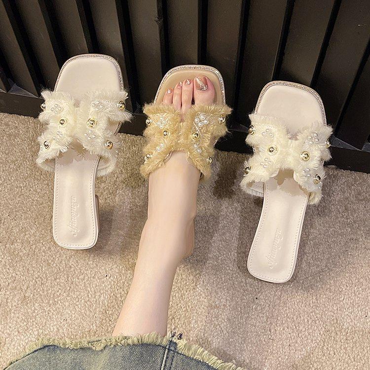 2025 Summer New Xiaoxiangfeng Flat-bottomed Slippers Women Wear Spring Gentle Fairy Versatile Pearl Beach Sandals