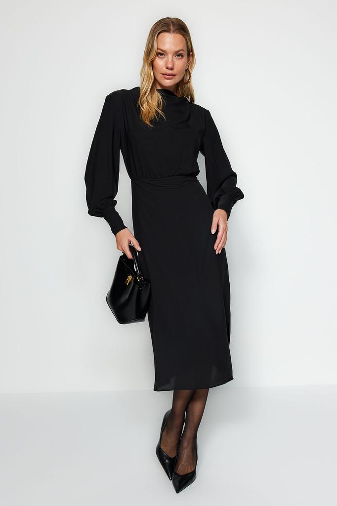 Kleid im Damenstil Schwarzes gewebtes Midikleid mit Schlitz