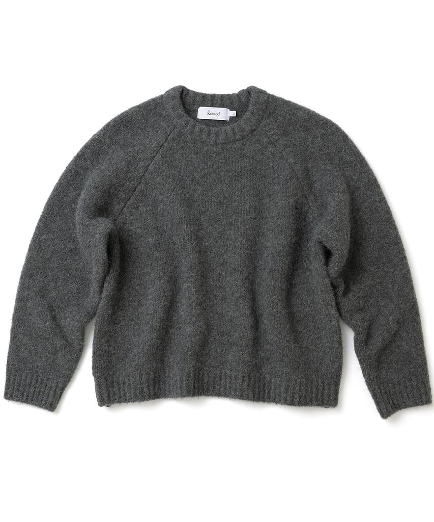 KNITTED (Unisex) Boucle Raglan Crop Round Knit Charcoal