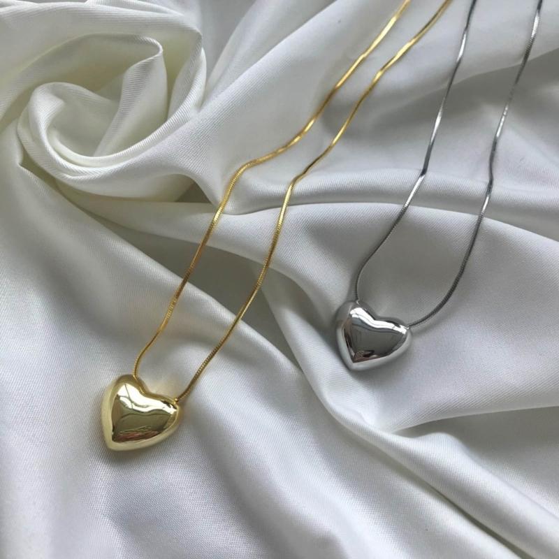 Dainty Two-Sided Heart-shaped Pendant Necklace Vintage Hip-hop Sweater Chain Lightweight Choker Necklace Ornament