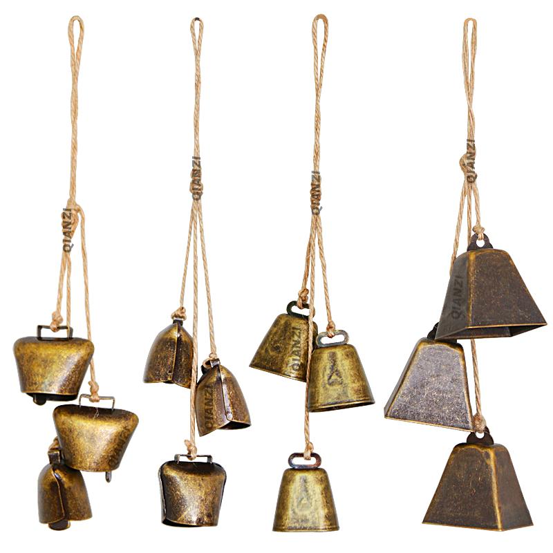 Individueller dreiglockiger Vintage-Eisen-Windspiel mit Seil, vergoldetem Kuhglocken-Anhänger für Haus, Neujahr, Geburtstagsfeier-Dekoration