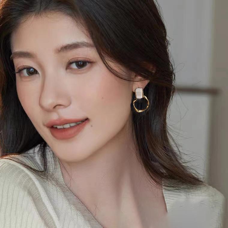 S925 Silver Exaggerated Metal Circle Stud Earrings - High-End, Trendy, Luxury Design for Women