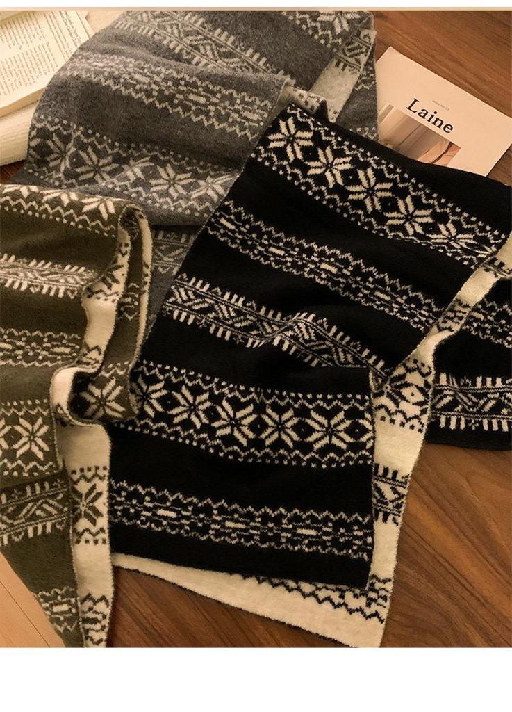 Women's Snowflake Double-Sided Knitted Scarf - Thick, Warm Vintage Shawl for Autumn/Winter In Korean Style