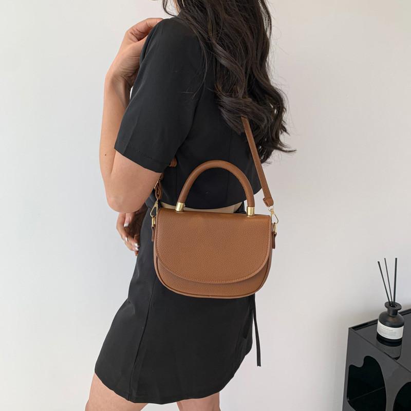 Trendy Street Style Saddle Bag For Women Fashionable 2023 Summer Pu Handbag