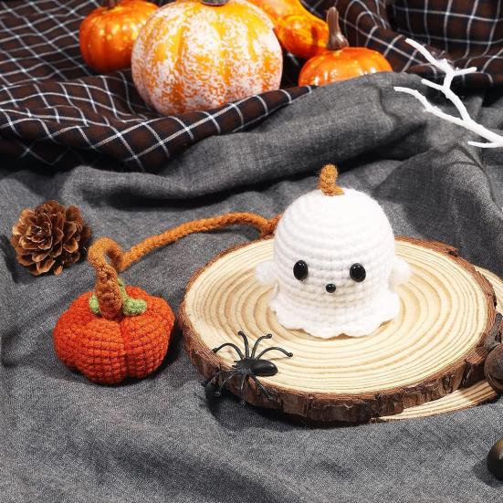 Halloween Crochet Pumpkin And Ghost Car Pendant Handmade Mini Knitted Ghost Pumpkin Hanging Ornament for Car Rear View Mirror Interior Accessories