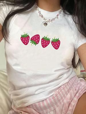 Cute Strawberry Print White T-Shirt Harajuku Short Sleeve Casual Women's T-shirt Clothing Street Tops Tees Aesthetic Clothes