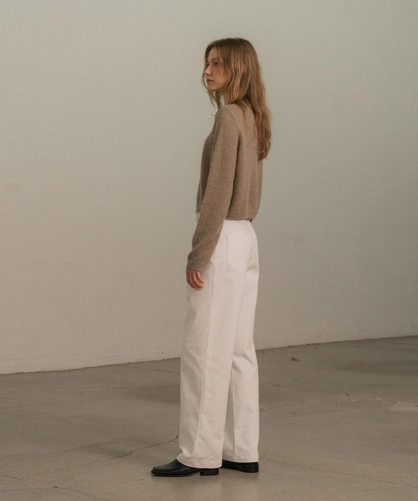 Mosyupamosyu Jane Straight Cotton Pants [White]