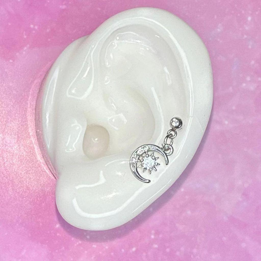 Edelstahl Zirkonia Hantel Knorpelohrringe mit Teufelsteckern, Auf Lager