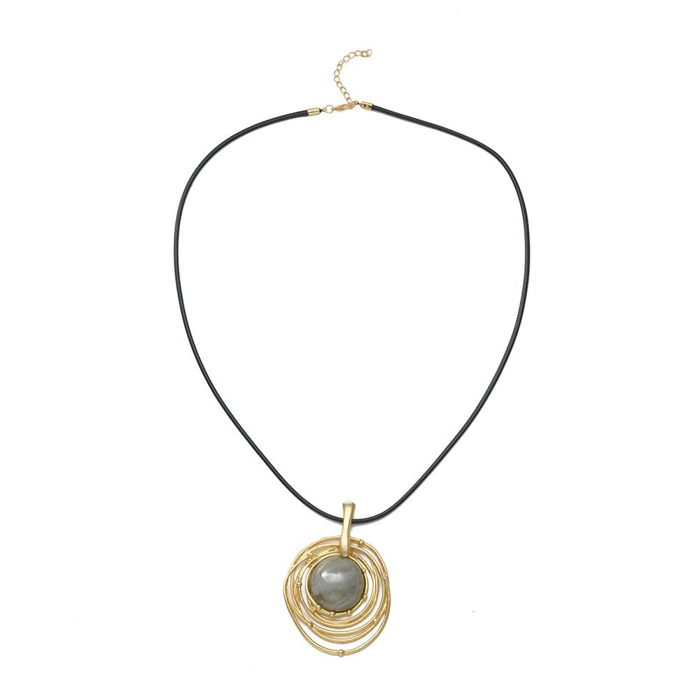 Retro Round Sweater Chain Necklace Women's Accessory