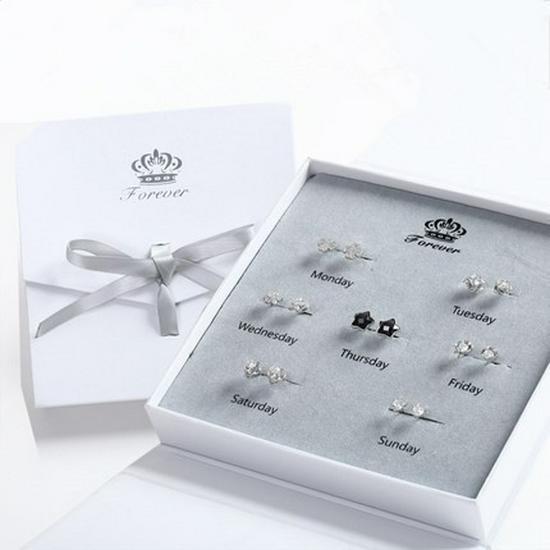 Qiyun Jewelry Packaging: Weekly Earrings Gift Box - Cardboard Storage for Holidays and Birthdays