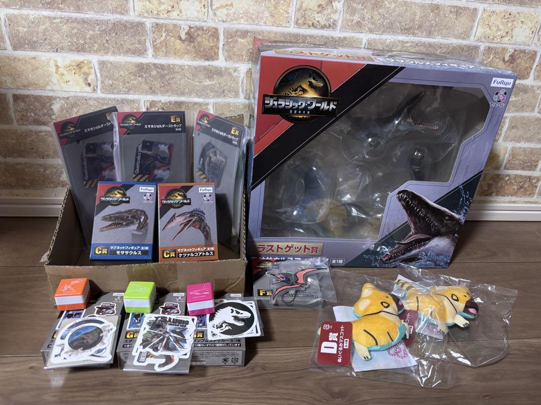 

[Б/У] Лотерея Furyu Мир Юрского периода: Земля Воскресения (Снижение цены приветствуется)