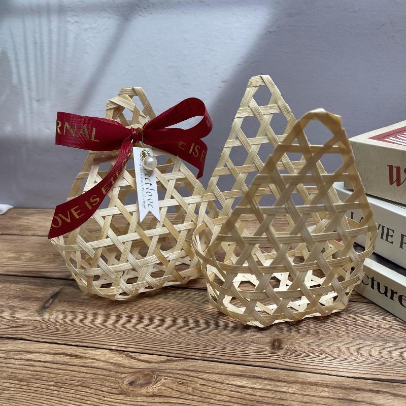 Portable Bamboo Woven Gift Packaging Basket Retro Creative Storage Box Handmade Natural Fruit Basket Candy Basket