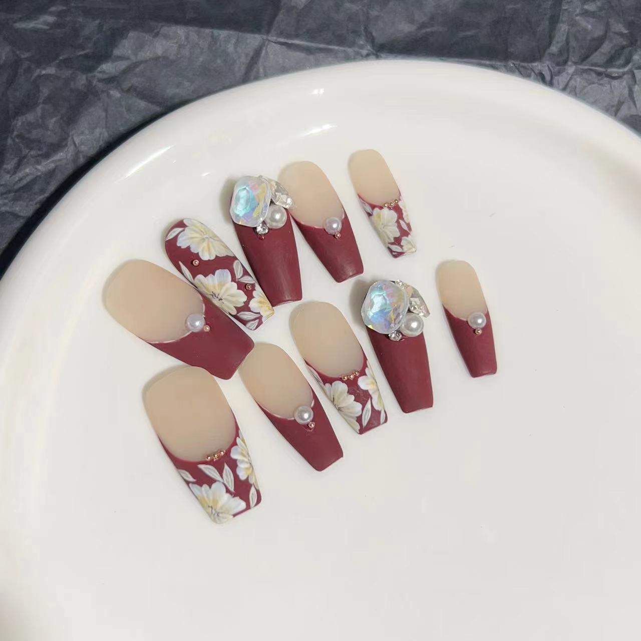 

Ношение брони Чистый ручной маникюр Готовый патч для накладных ногтей Продвинутый нюдовый Расписанный вручную камелия Стеклянный бриллиант Large L