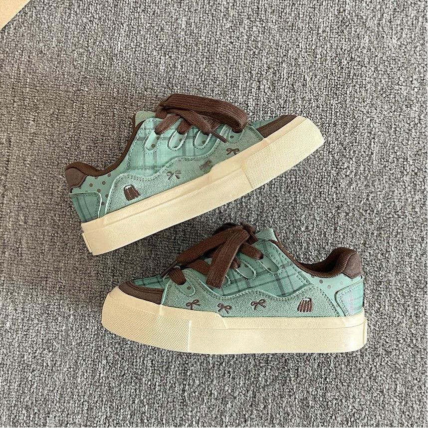 

New spring and autumn high-value casual board shoes women s platform white shoes ins style versatile niche bread shoes 40 зелений