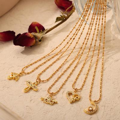 Japans und Südkoreas Neue Mode Leichter Luxus Nischendesign Titanstahl Plattiert 18K Gold Geometrische Diamantbesetzte Halskette Schmuck