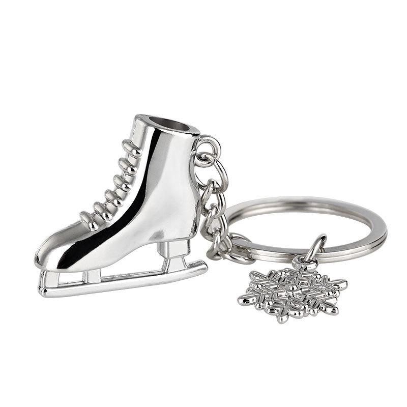 Winter Sports Sled & Snowboard Keychain - Perfect Gift for Snow Enthusiasts