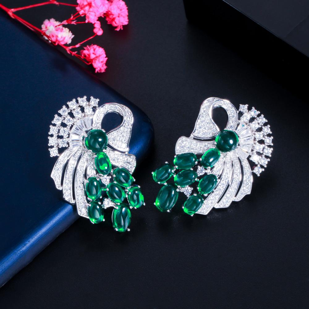 CMM Geometrische ästhetische große Tropfenohrringe mit rubinrotem Zirkonia